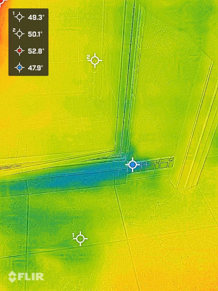 Water damage with Infrared Camera